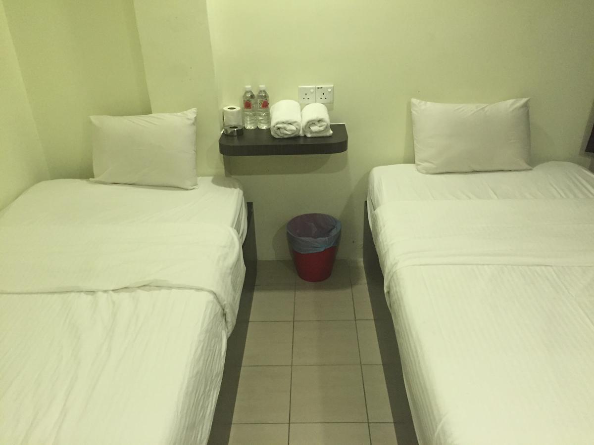 Desa House Hotel Kepong Exterior foto