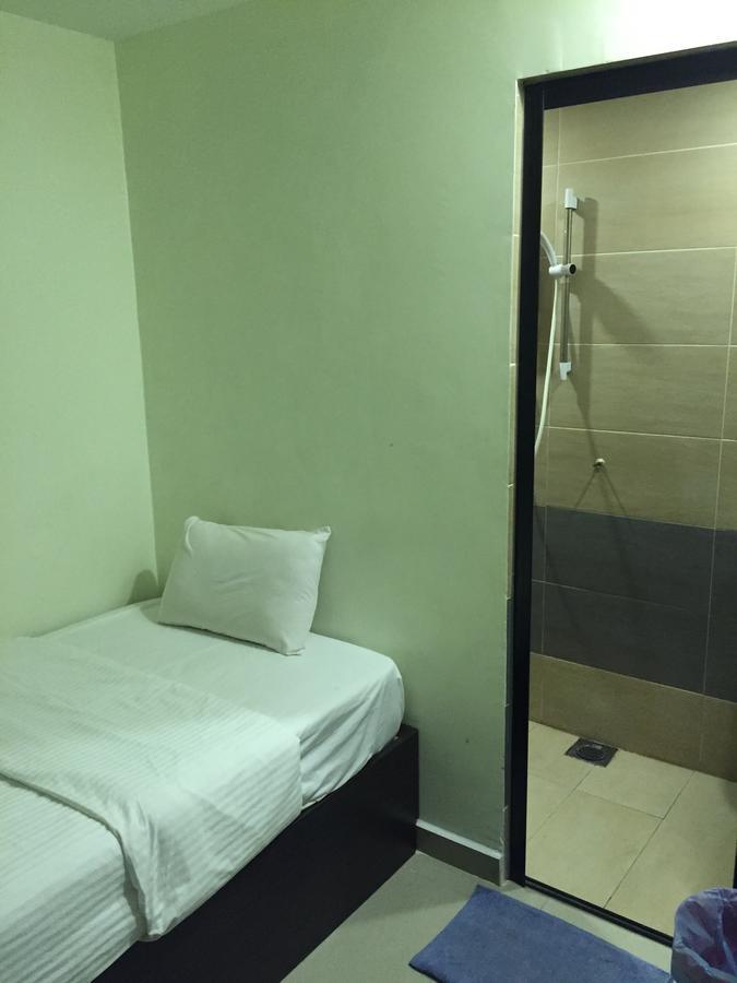 Desa House Hotel Kepong Exterior foto