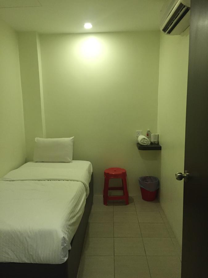Desa House Hotel Kepong Exterior foto